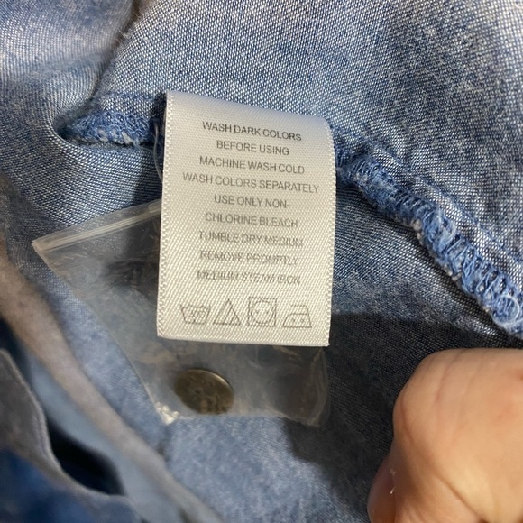 Woman Within Top Blue Chambray Denim Button Up Short Sleeve Plus Size 3X - Picture 3 of 5